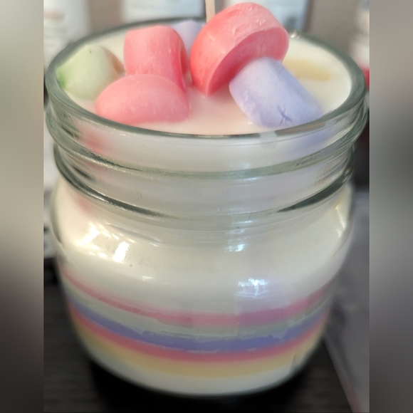 Handmade Candles and Wax Melts - Picture 8 of 9